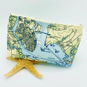 NEW without TAGS Cosmetic Bag with print of Charleston, South Carolina
